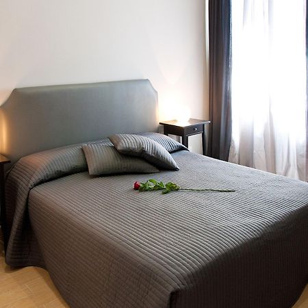 Opera Bed & Breakfast ปาแลร์โม ภายนอก รูปภาพ