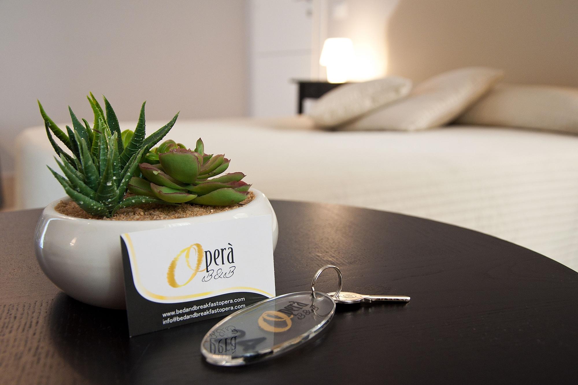 Opera Bed & Breakfast ปาแลร์โม ภายนอก รูปภาพ